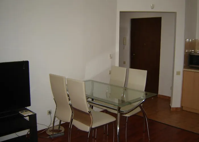 Templum Yovis Apartment *